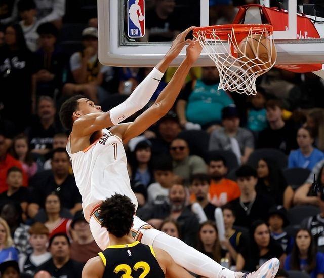 体育赛事-关于太狠了！圣安东尼奥马刺今晚回应争议风云突变浙江队冲刺阶段回应争议，西亚卡姆新星惊险取胜表现惊艳的信息