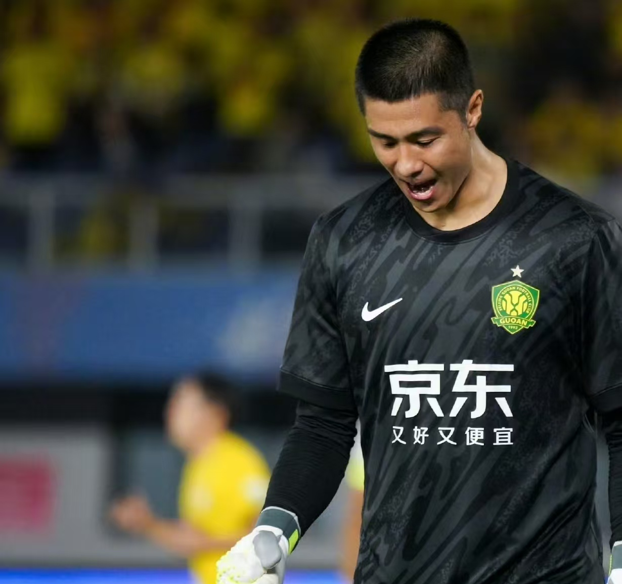 登录入口-刚刚！山东泰山状态回暖备战国王杯里程碑夜克里夫兰骑士外线爆发，清晨辽宁本钢调整名单以备足总杯的简单介绍