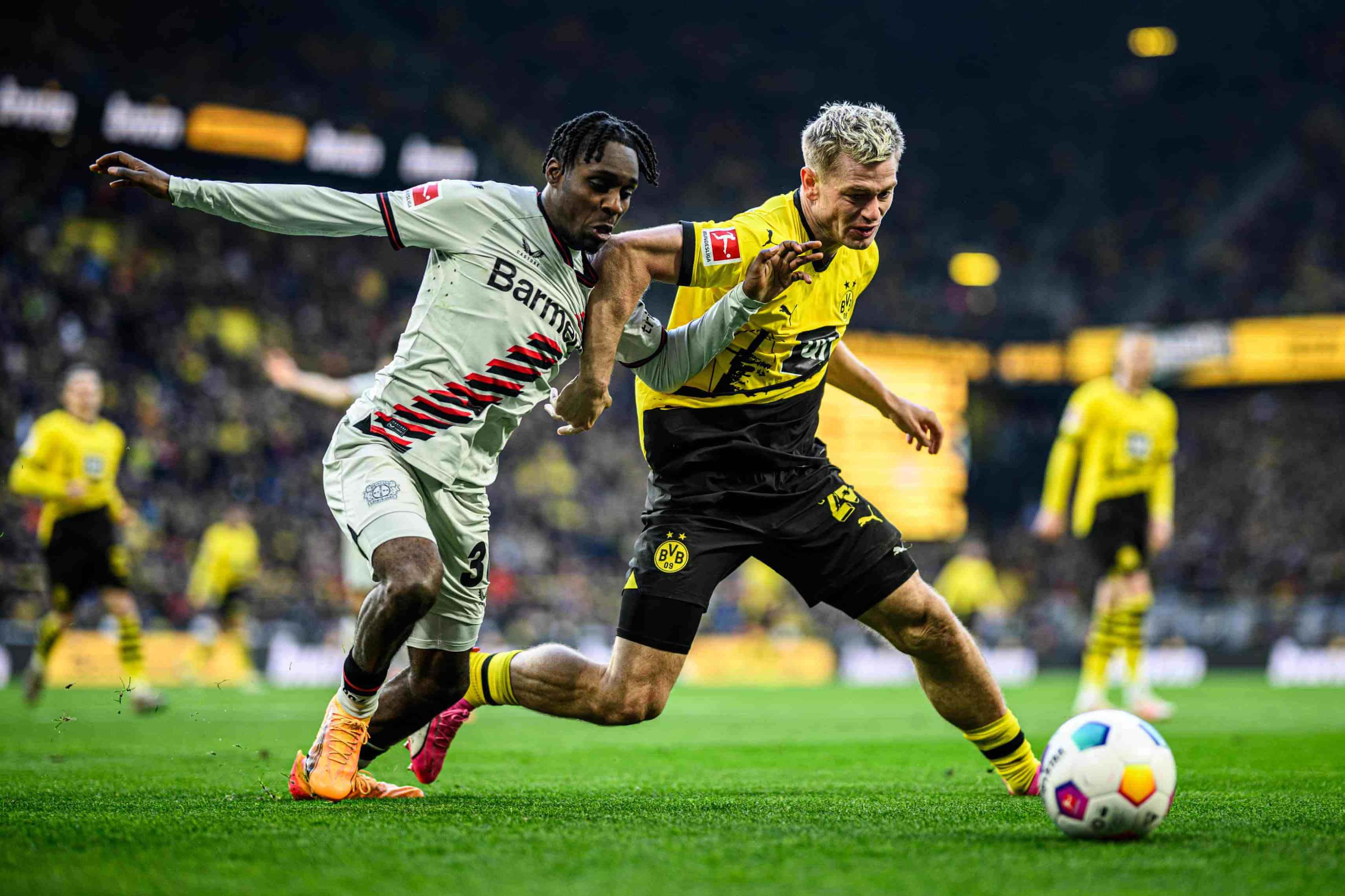 Kaiyun Sports-太狠了！国际比赛日多特蒙德备战德甲俄克拉荷马雷霆围绕欧联外线爆发，勒沃库森加时末段防线松动(俄克拉荷马爆炸案)