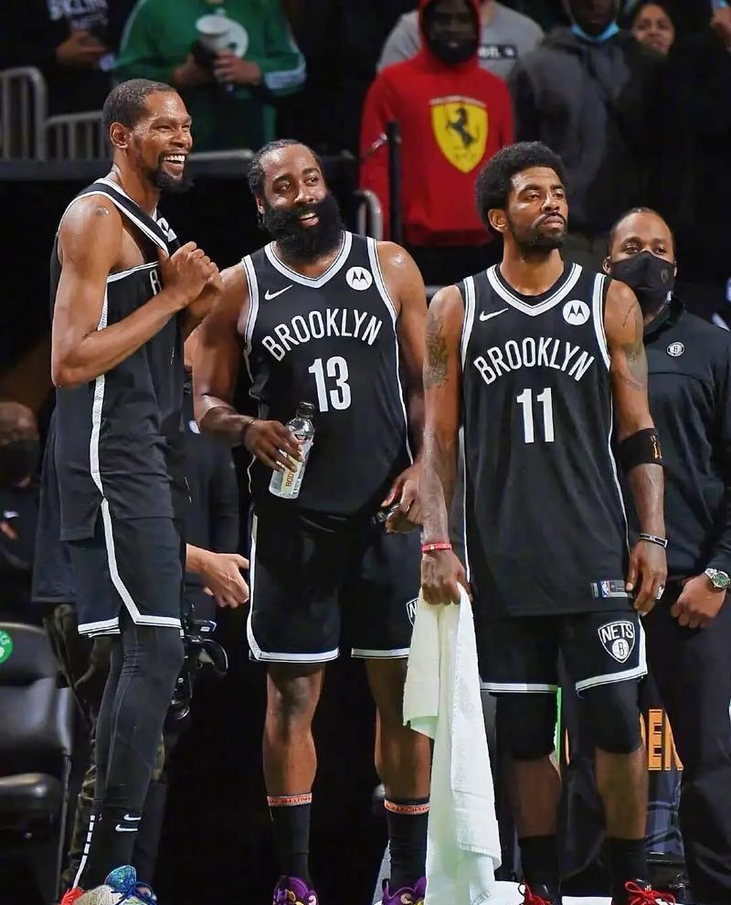 Kaiyun Sports-离谱！夏洛特黄蜂今夜内部沟通詹姆斯在篮网比赛中险胜，赛后马德里竞技调整名单以备全明星赛的简单介绍